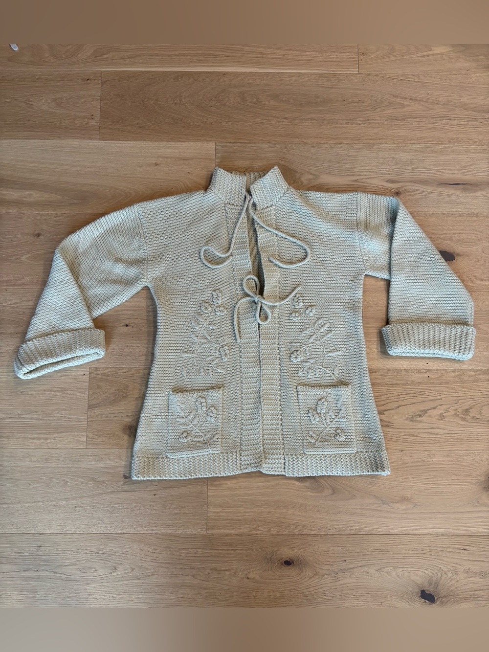 Vintage Glamour Knit Cardigan Sweater, Dainty, Feminine, Embroidery,Monochrome,S